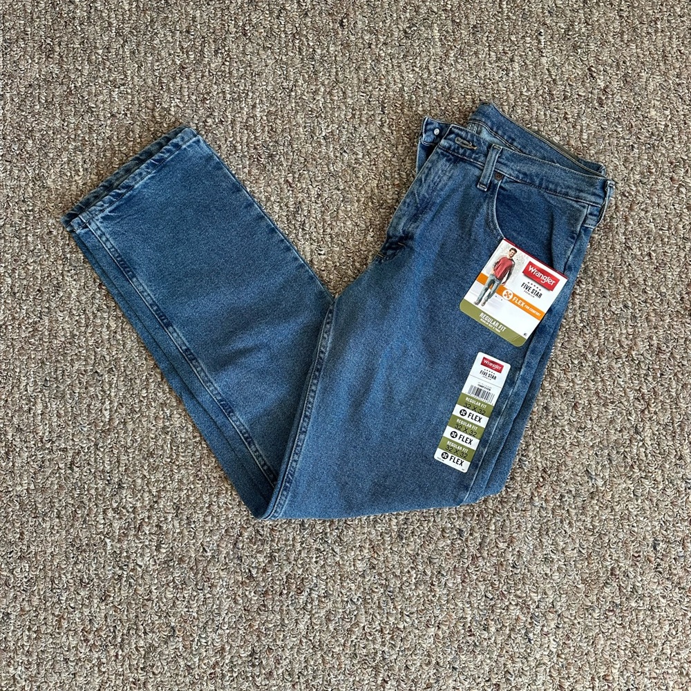 Men’s Wrangler Regular Fit 32x32 Flex Jeans